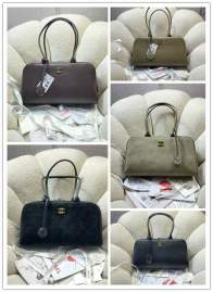 Picture of Chanel Handbags _SKUfw240126259fw